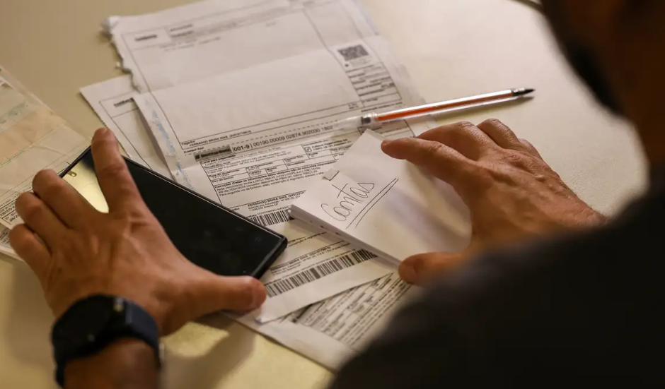 Carga tributária bruta do Governo Geral atingiu 32,32% do PIB em 2024, mostra boletim do Tesouro