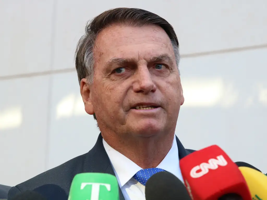 R$ 41 milhões e o rastro do cartão no governo Bolsonaro