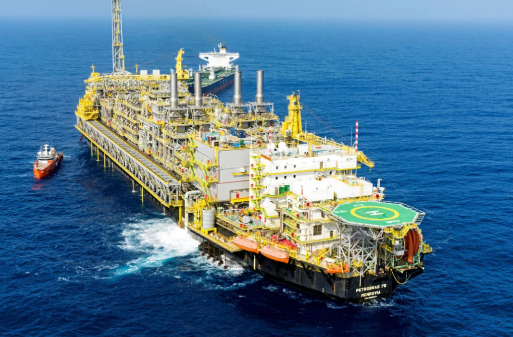 Petrobras investe bilhões para fortalecer a soberania.