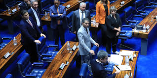 Senado aprova reajuste para servidores do Executivo.