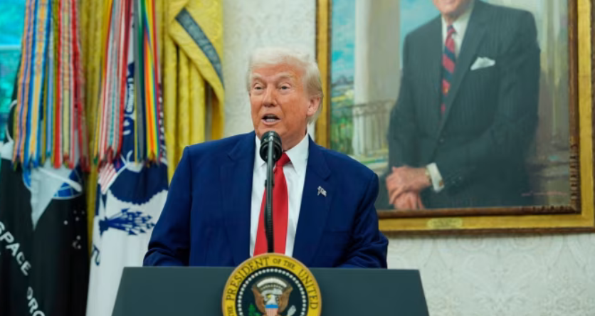 Donald Trump ordena que fornecedores de software para chips dos EUA parem de vender para a China