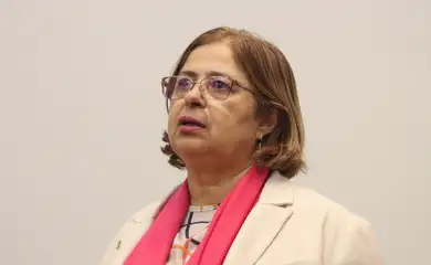 Cida Gonçalves é demitida por Lula após denúncias de assédio moral, conflitos com ministros e forte ligação com a primeira-dama Janja.