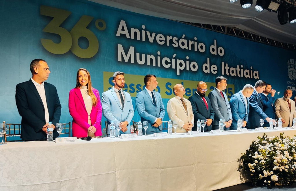 Em Sessão Solene que celebrou os 36 anos de Itatiaia, deputada Lilian Behring recebe título de cidadania por sua luta em prol da saúde pública e da enfermagem.