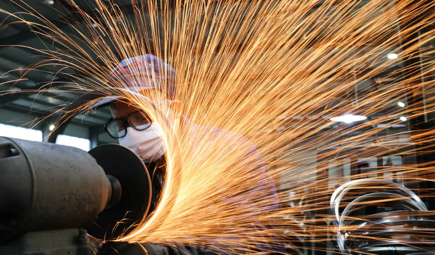 Com medo da China dominar o mercado, EUA isentam minerais brasileiros, mas deixam dúvidas sobre o futuro da parceria com o país sul-americano.