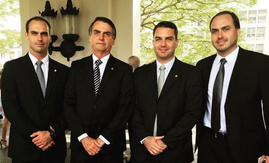 Família Bolsonaro é culpada por tarifaço para 46%, diz PoderData