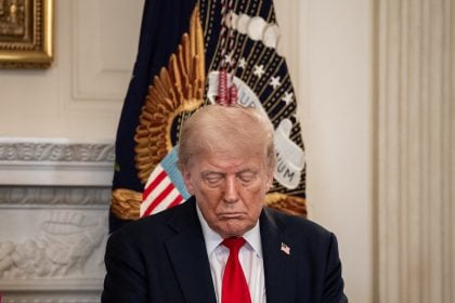 Para muitos, Trump desgastou a imagem dos EUA no mundo e deixou um legado de isolamento, desconfiança e crise de identidade internacional.