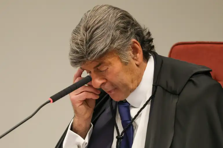 Penas ainda serão definidas, mas decisão já é vista como divisor de águas na defesa da democracia brasileira.