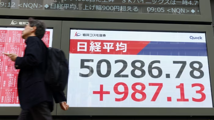 Trégua comercial e nova liderança japonesa impulsionam recordes históricos