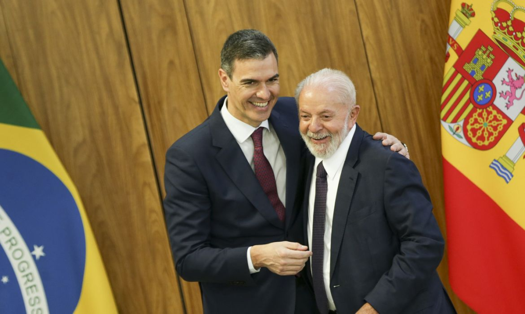 Sánchez rompe silêncio e condena agressão dos EUA