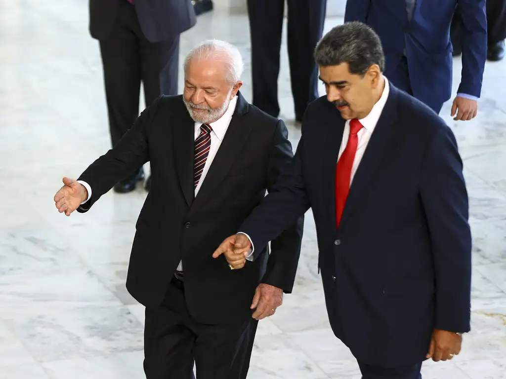 Declaração reforça tradição diplomática brasileira de rejeição a intervenções militares e defesa da soberania dos povos.